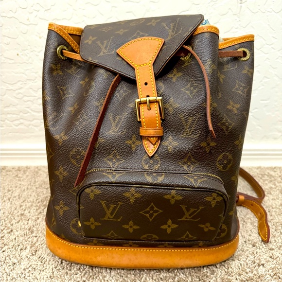 Louis Vuitton Montsouris Backpack - Picture 1 of 8